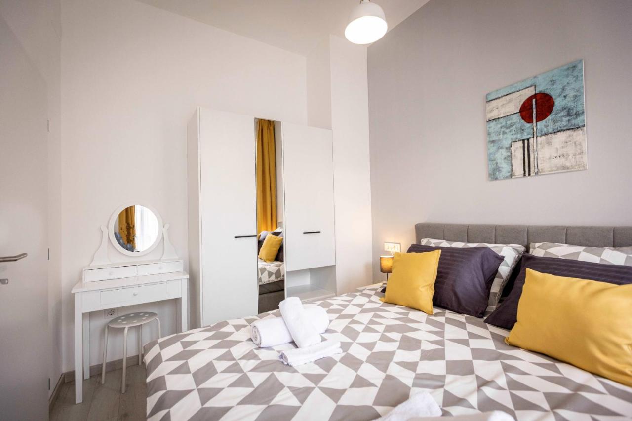 Deluxe Apartman Egle1 I Studio Egle 2 Whit A Private Parking Загреб Екстер'єр фото