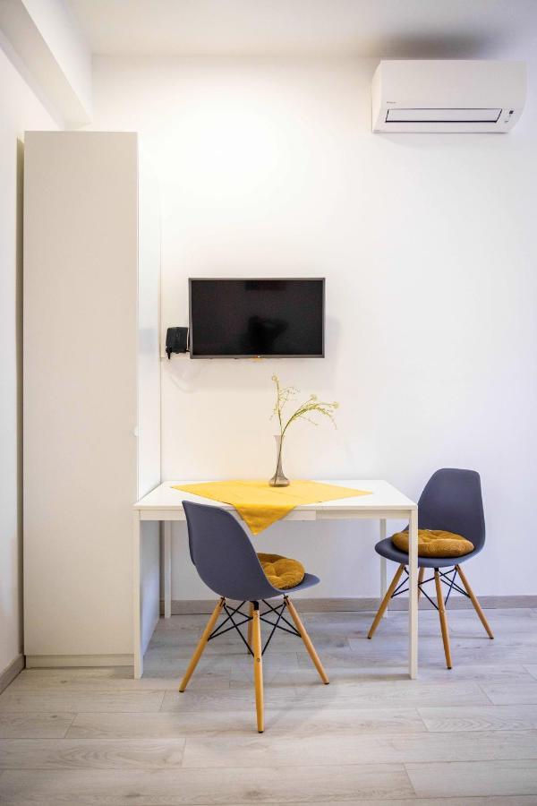 Deluxe Apartman Egle1 I Studio Egle 2 Whit A Private Parking Загреб Екстер'єр фото