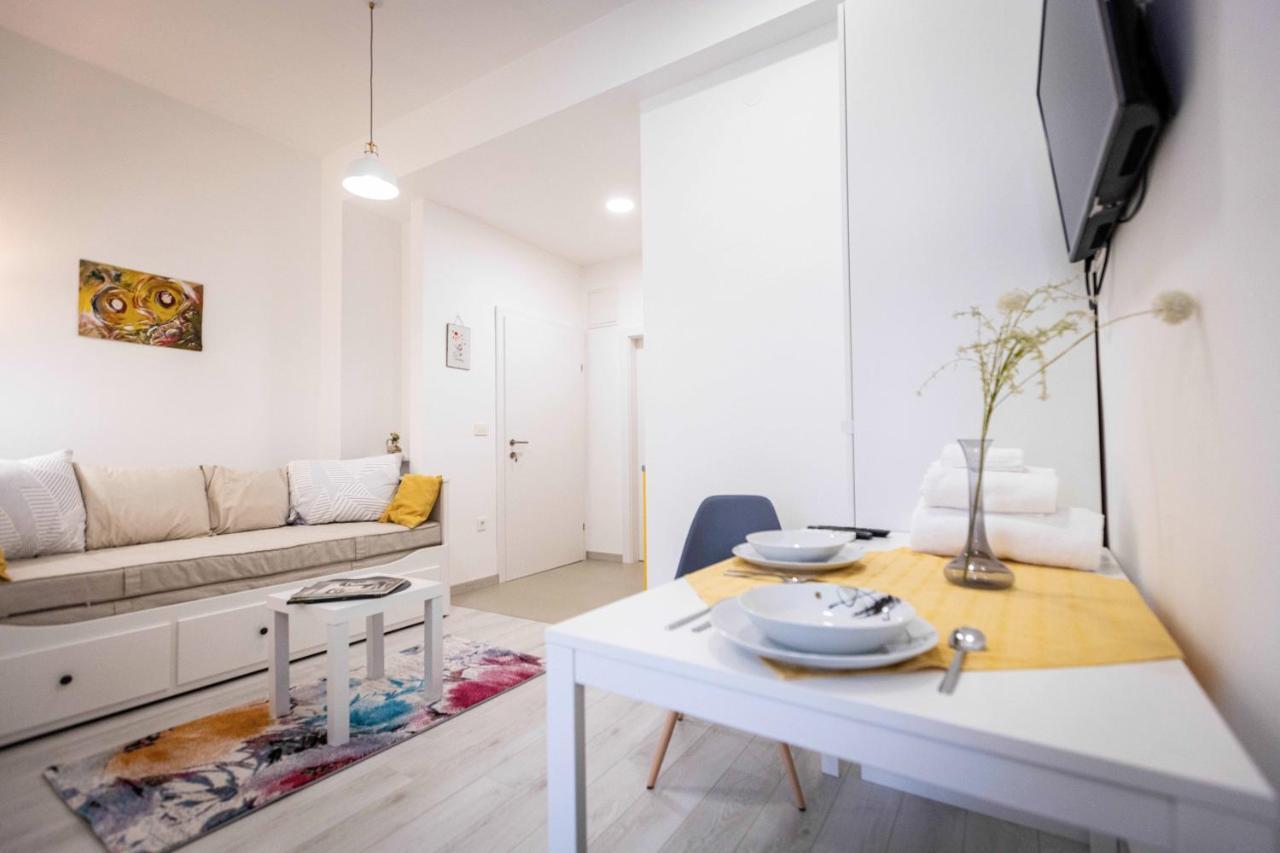 Deluxe Apartman Egle1 I Studio Egle 2 Whit A Private Parking Загреб Екстер'єр фото