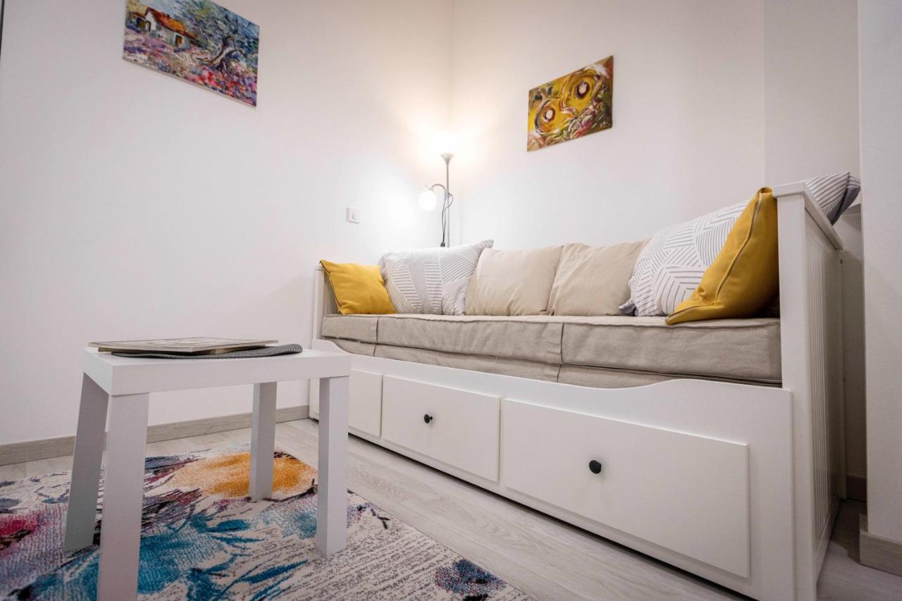 Deluxe Apartman Egle1 I Studio Egle 2 Whit A Private Parking Загреб Екстер'єр фото